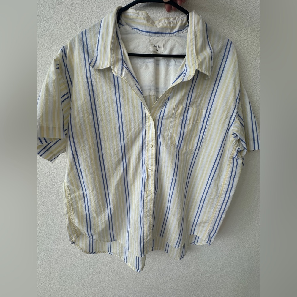 Aritzia Wilfred
Relaxed Linen Shirt